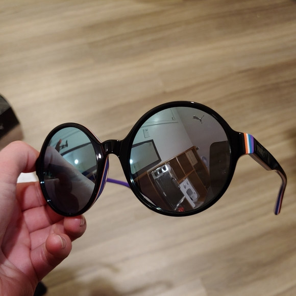 Puma Britz Sunglasses - Picture 6 of 8